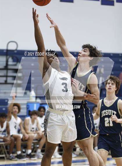 Thumbnail 2 in Dallas Jesuit vs. Plano East (In-N-Out Tournament) photogallery.