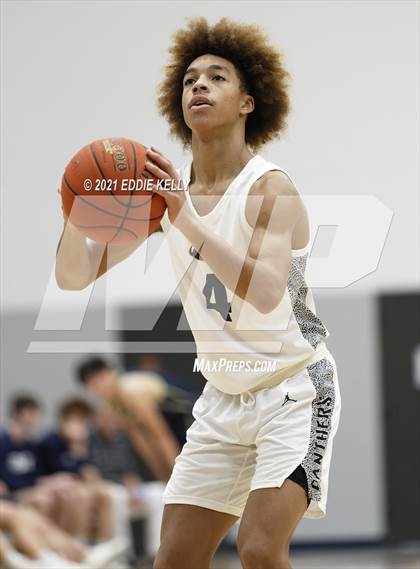 Thumbnail 1 in Dallas Jesuit vs. Plano East (In-N-Out Tournament) photogallery.