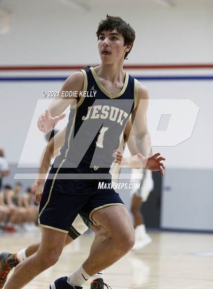 Thumbnail 1 in Dallas Jesuit vs. Plano East (In-N-Out Tournament) photogallery.