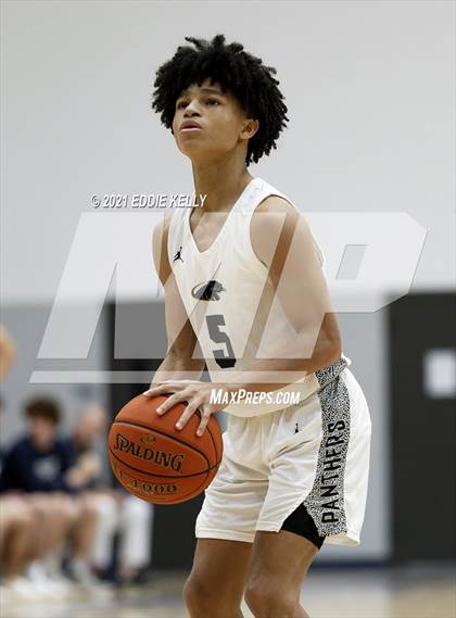 Thumbnail 3 in Dallas Jesuit vs. Plano East (In-N-Out Tournament) photogallery.