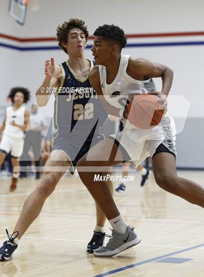 Thumbnail 2 in Dallas Jesuit vs. Plano East (In-N-Out Tournament) photogallery.