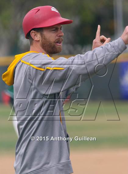 Thumbnail 1 in Estancia @ Costa Mesa photogallery.