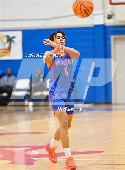 Thumbnail 2 in Northside Christian vs Canterbury  (Sun Bash Tourney) photogallery.