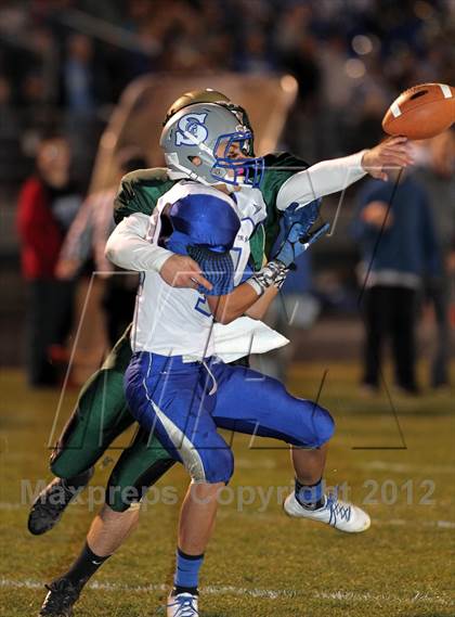 Thumbnail 2 in Southwest vs. Oshkosh North photogallery.