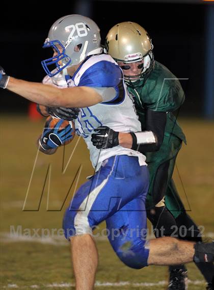 Thumbnail 2 in Southwest vs. Oshkosh North photogallery.