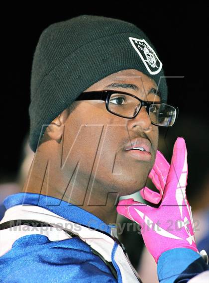 Thumbnail 2 in Southwest vs. Oshkosh North photogallery.
