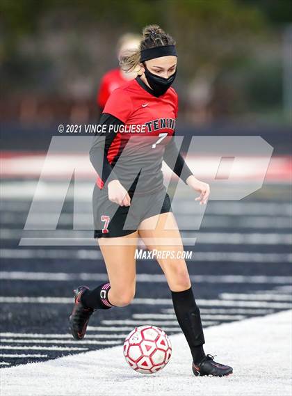 Thumbnail 2 in JV: Elma @ Tenino photogallery.
