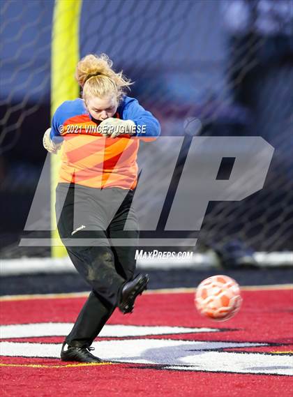 Thumbnail 3 in JV: Elma @ Tenino photogallery.