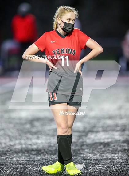 Thumbnail 2 in JV: Elma @ Tenino photogallery.