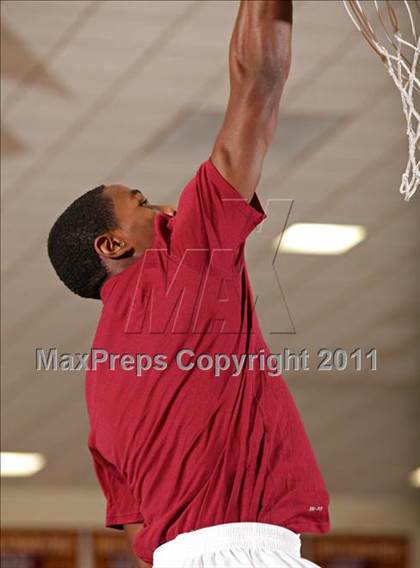 Thumbnail 1 in North Hollywood @ Alemany (SFV Invitational) photogallery.