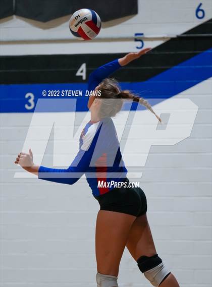 Thumbnail 2 in Mountain View vs Chaparral photogallery.