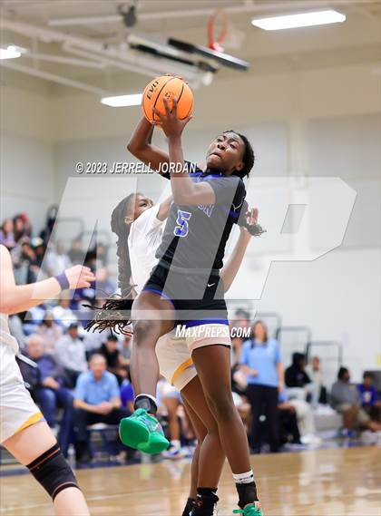 Thumbnail 3 in Clayton vs Willow Spring (Greater Neuse River 4A Conference Tournament) photogallery.