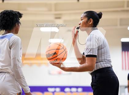Thumbnail 3 in Clayton vs Willow Spring (Greater Neuse River 4A Conference Tournament) photogallery.