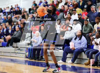 Thumbnail 2 in Clayton vs Willow Spring (Greater Neuse River 4A Conference Tournament) photogallery.