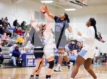 Thumbnail 3 in Clayton vs Willow Spring (Greater Neuse River 4A Conference Tournament) photogallery.