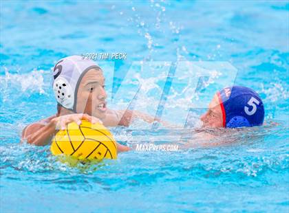 Thumbnail 3 in Los Amigos @ Los Alamitos photogallery.