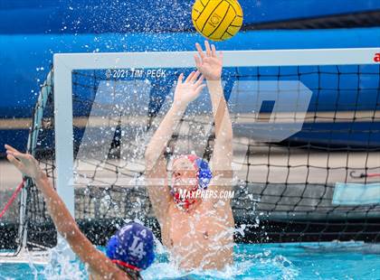 Thumbnail 1 in Los Amigos @ Los Alamitos photogallery.