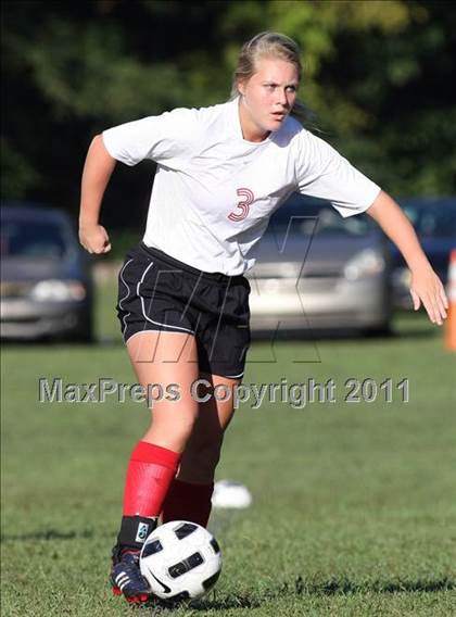 Thumbnail 2 in Halls vs Sullivan South (Sevier County Invitational) photogallery.