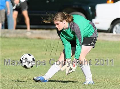 Thumbnail 3 in Halls vs Sullivan South (Sevier County Invitational) photogallery.