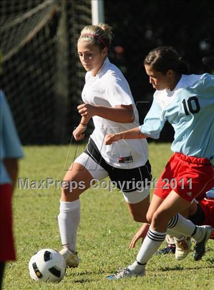 Thumbnail 2 in Halls vs Sullivan South (Sevier County Invitational) photogallery.