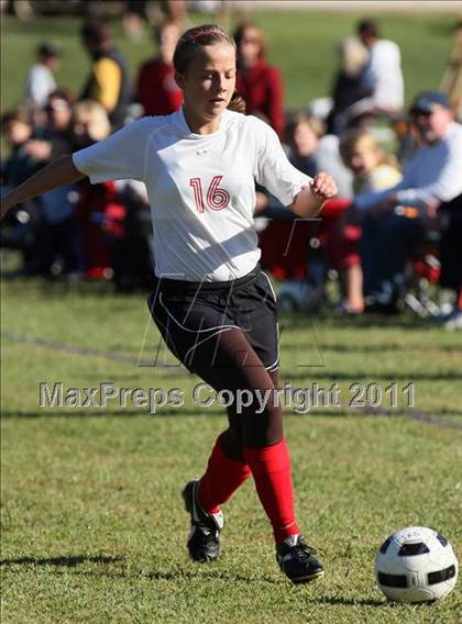 Thumbnail 2 in Halls vs Sullivan South (Sevier County Invitational) photogallery.