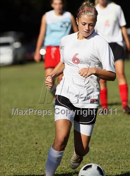 Thumbnail 1 in Halls vs Sullivan South (Sevier County Invitational) photogallery.
