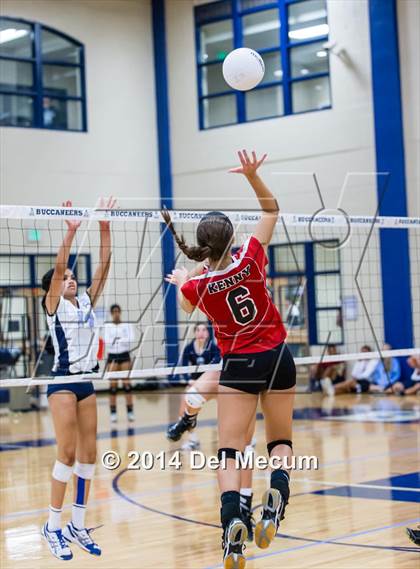 Thumbnail 1 in Berkeley Prep vs. Bishop Kenny (Berkeley Premier) photogallery.