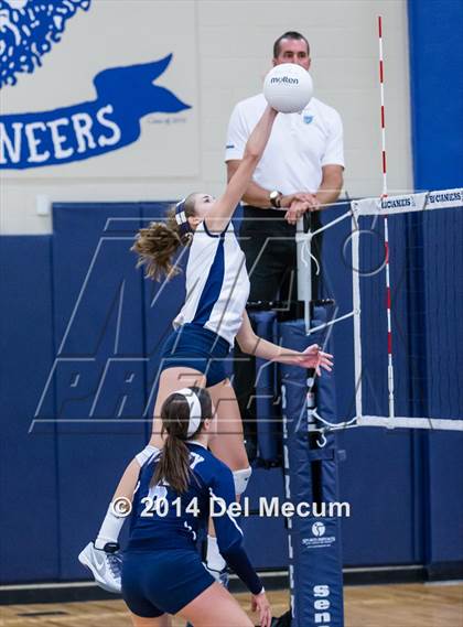 Thumbnail 3 in Berkeley Prep vs. Bishop Kenny (Berkeley Premier) photogallery.