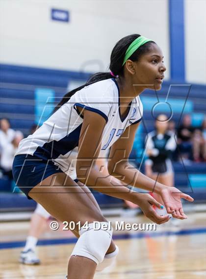 Thumbnail 3 in Berkeley Prep vs. Bishop Kenny (Berkeley Premier) photogallery.