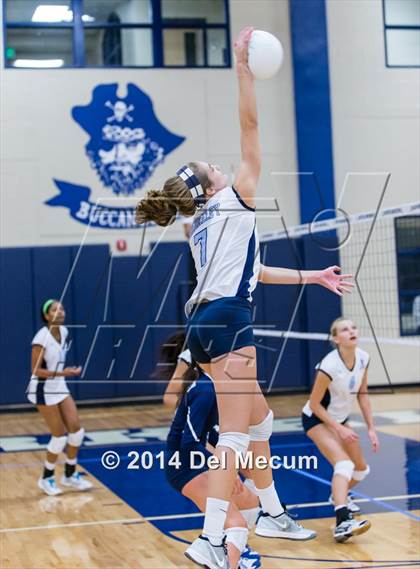 Thumbnail 2 in Berkeley Prep vs. Bishop Kenny (Berkeley Premier) photogallery.