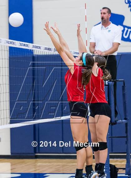 Thumbnail 1 in Berkeley Prep vs. Bishop Kenny (Berkeley Premier) photogallery.