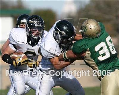 Thumbnail 1 in Arapahoe @ Bear Creek photogallery.