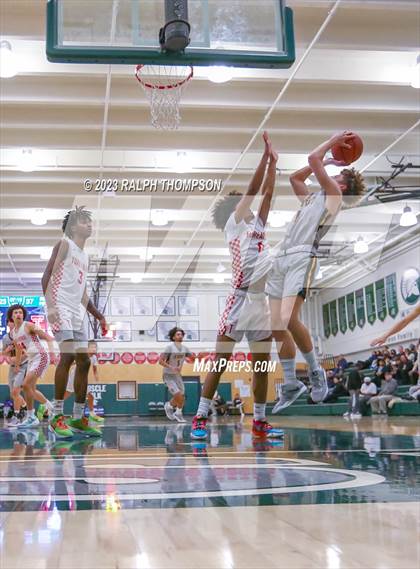 Thumbnail 3 in Bishop O'Dowd vs. Taft (MLK Classic @ De La Salle) photogallery.