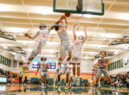 Thumbnail 2 in Bishop O'Dowd vs. Taft (MLK Classic @ De La Salle) photogallery.