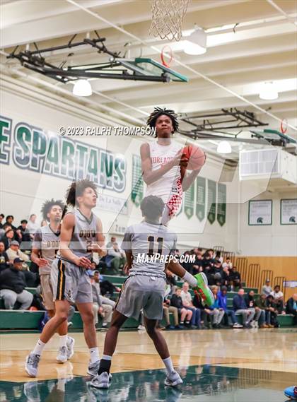 Thumbnail 1 in Bishop O'Dowd vs. Taft (MLK Classic @ De La Salle) photogallery.