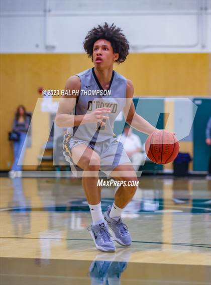Thumbnail 2 in Bishop O'Dowd vs. Taft (MLK Classic @ De La Salle) photogallery.