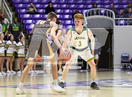 Thumbnail 2 in Davis vs. Kearns (UHSAA 6A Quarterfinal) photogallery.