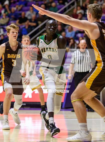 Thumbnail 1 in Davis vs. Kearns (UHSAA 6A Quarterfinal) photogallery.