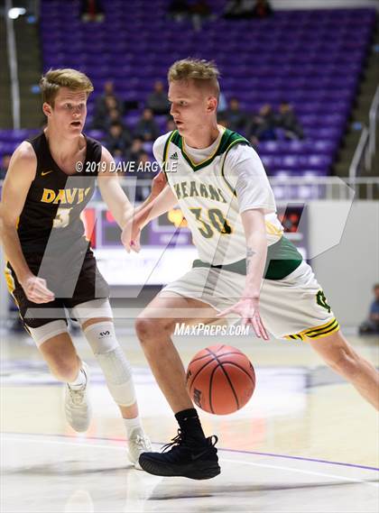 Thumbnail 1 in Davis vs. Kearns (UHSAA 6A Quarterfinal) photogallery.