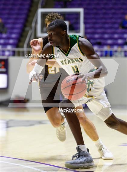 Thumbnail 2 in Davis vs. Kearns (UHSAA 6A Quarterfinal) photogallery.