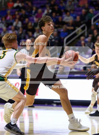 Thumbnail 1 in Davis vs. Kearns (UHSAA 6A Quarterfinal) photogallery.