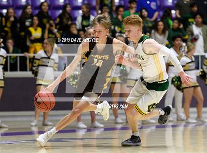 Thumbnail 3 in Davis vs. Kearns (UHSAA 6A Quarterfinal) photogallery.