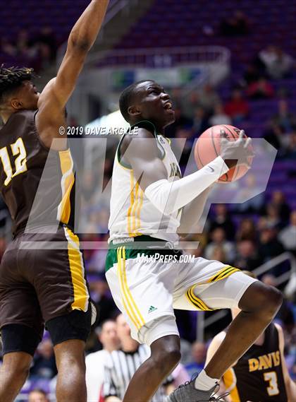 Thumbnail 3 in Davis vs. Kearns (UHSAA 6A Quarterfinal) photogallery.