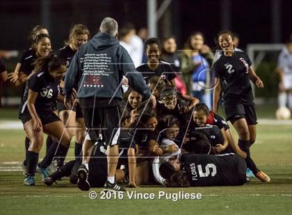 Thumbnail 2 in Verdugo Hills vs. Sotomayor (CIF LACS D3 Final) photogallery.