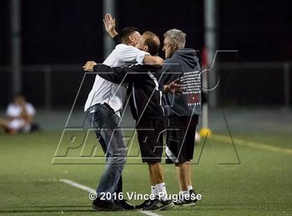 Thumbnail 2 in Verdugo Hills vs. Sotomayor (CIF LACS D3 Final) photogallery.