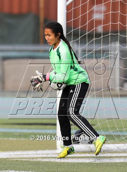 Thumbnail 2 in Verdugo Hills vs. Sotomayor (CIF LACS D3 Final) photogallery.