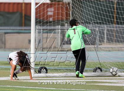 Thumbnail 2 in Verdugo Hills vs. Sotomayor (CIF LACS D3 Final) photogallery.