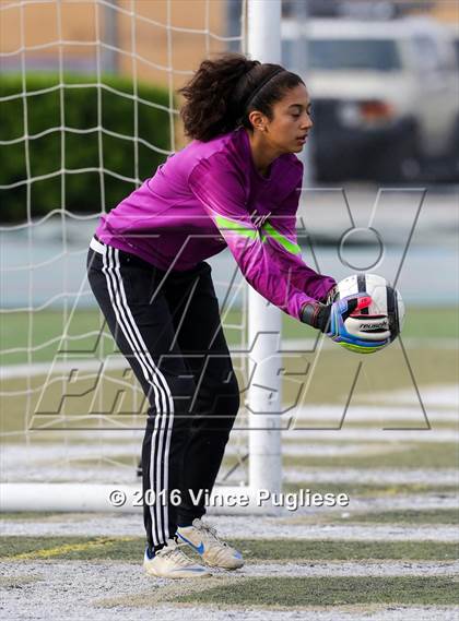 Thumbnail 3 in Verdugo Hills vs. Sotomayor (CIF LACS D3 Final) photogallery.