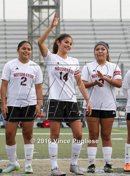 Thumbnail 1 in Verdugo Hills vs. Sotomayor (CIF LACS D3 Final) photogallery.