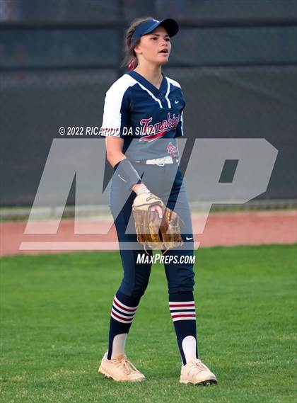 Thumbnail 3 in Tompkins vs Katy photogallery.